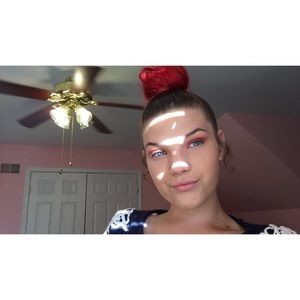 Meet your Posher, Skylar